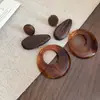 Brincos Pingente Gota d'Água Coração Redondo de Madeira Resina Agulha de Prata Brincos de Estilo Étnico Retrô Brincos de Design de Nicho