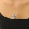 Collar de Perlas de Concha de Sirena de Amazon Exquisito Collar con Colgante de Nácar Blanco Lujo Ligero Cadena de Clavícula de Alta Gama para Mujer