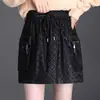 Nueva Falda Casual Elegante Estilo Coreano de Cuero PU para Mujer Otoño/Invierno 2026, Moderna Falda Corta de Cuadros Línea A de Cintura Alta Holgada Adelgazante