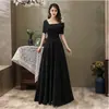 Desfile de Moda Anual Reunião de Adultos Cerimônia Etiqueta Traje de Gala Vestido Longo Preto com Mangas Uma Alça Coro