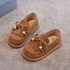 Zapatos Pequeños de Cuero Retro Birkenstock para Niñas Estilo Nuevo Primavera y Otoño 2025 Zapatos con Borlas y Cuentas Versátiles Casuales Zapatos Canguro