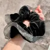 Goma de Pelo de Terciopelo Estilo Retro Otoño e Invierno con Adorno de Pedrería, Nuevo Elástico Elegante para el Cabello 2025, Anillo para el Cabello Grande con Forma de Flor