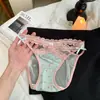 Calcinha de Renda Vazada Cruzada de Cintura Baixa Pure Desire para Mulheres, Forro Antibacteriano com Polifenóis do Chá, Calcinha Sexy de Cetim Triângulo