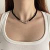 Collar de amor con hebilla magnética con cuentas negras diseño de nicho femenino estilo frío ins lujo ligero chica picante cadena simple para clavícula