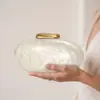 2026 Nova Bolsa Transversal de Ombro Único Europeia e Americana Formato Irregular Bolsa de Concha Acrílica Elegante Bolsa de Embreagem para Casamento e Banquete