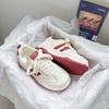 Zapatos deportivos blancos estilo ins coreano Beier 2024 nuevos para correr estudiantes mujeres suela gruesa para aumentar la altura zapatos casuales blancos