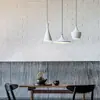 Lámpara colgante pequeña blanca de estilo industrial, creativa y única, adecuada para cafeterías, pastelerías, restaurantes y barras de bar, pantalla colgante de una cabeza tipo tapa de olla