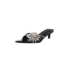 Chinelos Sexy Bico Fino Salto Gatinho 2026 Novos Luxuosos Strass Socialite Sapatos de Salto Alto 5cm Salto Médio Pele de Ovelha Slip-Ons