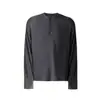 Camiseta de Manga Larga para Hombre con Cuello Henry, Textura Plisada, Cordones a Ambos Lados, Estampado de Ramas, Versátil Prenda Base en Gris Claro