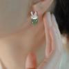 Joyas Recomendadas: Lindos Aretes de Jade Hetian con Forma de Conejo para Mujer