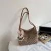 Bolso Tote de Peluche Casual de Moda para Mujer Invierno 2025 Nuevo de Gran Capacidad Relajado y Elegante Bolso de Hombro/Axila