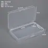 Caja rectangular de plástico transparente con cierre, utilizada para almacenar accesorios de pesca, piezas de ferretería y componentes electrónicos