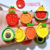 Accesorios de resina al por mayor, accesorios de bricolaje, zapatos hechos a mano, pegatinas para tazas de agua con flores, pegamento en crema, tocado para niños, plato de fruta de fresa