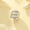 Moda Europeia e Americana Anel Exagerado de Aço Inoxidável para Mulheres Ouro 18K Simples Estilo Ins Anel de Design de Ponta Joias Atacado