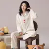 Conjunto de pijama de outono, algodão puro, novo estilo casual de desenho animado para mulheres, pode ser usado fora, cardigã com lapela, conjunto de duas peças para casa