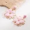 Nuevos pendientes de flor de rafia tejidos a mano en colores dopamina de Heming Jewelry para mujer, pendientes estilo vacaciones de verano