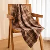 Novo Cachecol Xadrez, Xale Fashion com um Toque de Luxo, Cachecol de Pescoço Quente Versátil Estilo Coreano, Comprimento Médio