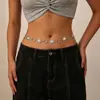 Corrente de cintura circular com elos cravejados de pérolas, moda europeia e americana, um acessório luxuoso e elegante que complementa vestidos, apresentando um design único e estiloso