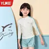 Traje de baño para niñas, modelo nuevo 2025, conjunto de dos piezas de manga larga y pantalón largo para niñas de mediana edad y mayores, traje de baño para aguas termales para estudiantes de secundaria