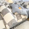 Juego de ropa de cama de tres piezas Regalo sábana de algodón lavado funda nórdica sábana juego de cuatro piezas Fabricante de Dropshipping al por mayor