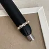 Anel aberto vintage estilo francês com pérola redonda e zircônia cúbica, uma joia de nicho e sofisticada para o dedo indicador, com um design cool e elegante, perfeito para mulheres