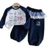 Conjunto de Outono Cartoon Estilo Floresta Coreana para Meninas 2025 Novo Fofo Estampado Color-Blocking Camiseta + Calça Jogger com Barra Franzida