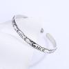 Pulseira Aberta Feminina Vintage com Design Personalizado em Relevo de Peixinho Simples e Fashion