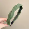 Linda diadema de felpa de dibujos animados para mujer, especialmente diseñada para lavarse la cara y aplicar mascarillas faciales, diadema de corona alta, lista para fotos, crea una atmósfera elegante