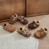 Zapatos gruesos Birkenstock para niños invierno nuevo estilo para niños pequeños y medianos zapatos de algodón y pelo de dos capas zapatos cálidos para bebé niña forrados de polar