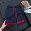 Pantalones Cortos Deportivos Rayados de Bloques de Color Estilo Americano para Hombre, Pantalones de Chándal Finos de Verano Hasta la Rodilla de Cinco Puntos, Pantalones Cortos Sueltos Casuales de Longitud Media con un Diseño Elegante