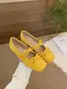 Bailarinas para mujer con aumento interno de altura y detalle de lazo, estilo francés primavera/verano 2025 zapatos Mary Jane rojos pequeños para la noche