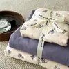 Categoría a Maternidad e Infancia Grado Doble Capa Gasa Juego de Cuatro Piezas Estilo Coreano Floral Fresco Algodón Puro Funda Nórdica Juego de Cama de Tres Piezas 1