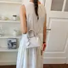 Bolsa Polca Ponto de Couro Patente Tendência de Nicho para Mulheres, Nova Bolsa Transversal Versátil, Bolsa de Mão Fashion, Bolsa Concha