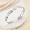 Pulseira de Aço Inoxidável de Alta Costura Personalizada para Mulheres, Joia Versátil de Aço Titânio de Nicho, Acessórios de Luxo Leve