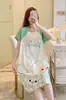 Pijama de nuevo estilo para mujer, verano, manga corta, fino, dibujos animados, lindo, holgado, camisón, vestido holgado de longitud media, ropa para casa, transmisión en vivo