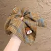 Lenço Quadrado de Urso Xadrez Bicolor Scrunchie Estilo Retrô de Hong Kong Versátil Elegante Ferramenta de Styling de Alto Padrão para Mulheres
