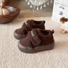 Zapatos Elegantes Birkenstock para Niñas 2026 Otoño/Invierno Nuevo Estilo Zapatos Forrados de Borrego para Niña Pequeña Zapatos de Algodón para Bebé Zapatos Peludos Cálidos