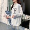 Camiseta de terciopelo de manga larga y cuello medio alto para mujer, prenda interior cálida para otoño e invierno, holgada, combinable, de longitud media y corta.