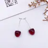 Brincos de Cereja Vermelha Japoneses e Coreanos Temperamento Doce Personalidade Versátil Moda Design de Nicho Brincos Transfronteiriços