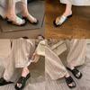 ¡Sandalias de cuña estilo madre de uva en stock!~ Aumento de altura de 4 cm~ Estilo francés con hebilla de metal y tira ancha plisada con tira para el dedo del pie para mujer Verano