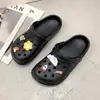 Pantuflas Baotou para Mujer Verano Uso Exterior 2022 Nuevo Estilo Zapatos con Agujeros Estudiante Antideslizantes Suela Gruesa Sensación Suave Sandalias Zapatos