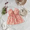 Camisola Vermelha Floral Pura e Fresca Estilo Garota Picante Europeia e Americana Transfronteiriça para Mulheres, Design de Verão com Efeito de Ajuste na Cintura, Emagrecimento, Costas Nuas