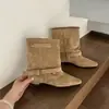 Botas de Calça com Salto Grosso e Bico Quadrado Pretas Femininas 2026 Outono/Inverno Novas Botas de Cavaleiro com Fivela Retro Botas Curtas para Viagem de Férias