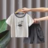 7437 Roupas Infantis Roupa de Verão para Crianças Camiseta Estampada de Desenho Animado de Manga Curta da Moda para Meninos Roupas de Estilo Verão 2026 Novo Estilo