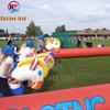 Accesorios Divertidos Caballo Inflable Pista de Carreras de Caballos Pony Carrera Rápida Sacudida Actividad de Expansión para Formación de Equipos Equipo