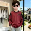 Camiseta íntima de algodão puro para meninos, novo estilo primavera/outono, top da moda com manga raglan, camiseta de manga comprida para meninos mais velhos