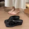 Sandalias de Cuña Retro Estilo Francés con Tira Fruncida y Punta Cuadrada para Mujer, Verano 2026 de Tacón Alto para Exteriores, Chanclas Elegantes y Versátiles
