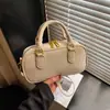 Bolsa Sensacional Estilo Almofada Pequena para Mulheres 2026 Nova de Verão Versátil Bolsa Transversal Fashionável Bolsa de Mão Estilo Bowling