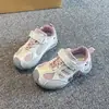 Nuevos Zapatos de Argán para Niños Primavera/Verano 2026 Transpirables Convenientes Parche de Velcro Patchwork de Moda Trendy Casual Zapatos Deportivos