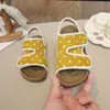 Pantuflas de Suela Gruesa para Mujer, Nuevo Estilo de Verano, Lunares, Zapatos de Mujer 2026, Sandalias para Uso en Exteriores, Pantuflas de Plataforma Retro con Punta Abierta para Mujer